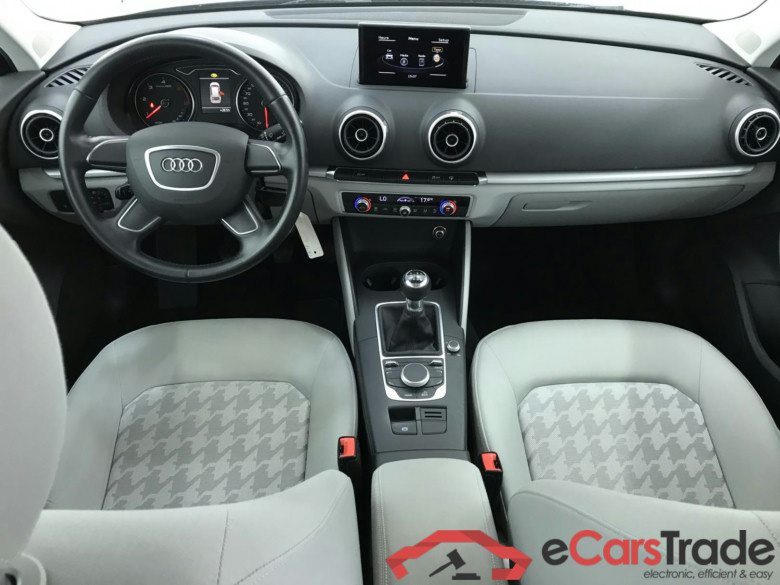 AUDI A3 SB 1.6 TDI ULTRA Eur6 Display PDC Klima #6