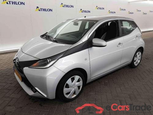 TOYOTA Aygo 1.0 VVT-i x-play