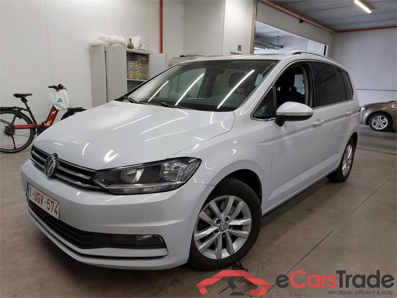  VOLKSWAGEN - TOURAN TDi SCR 115PK Highline Business Plus With Nav Plus & 2 Individual Seats 