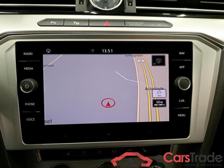 Volkswagen Passat Variant 1.6 TDi Comfortline Virtual LED-Xenon Navi Sport-Seats KeylessGo Klima PDC ... #4