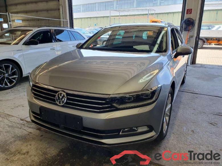 VOLKSWAGEN PASSAT 2.0 TDI SCR DSG Highline Variant #1