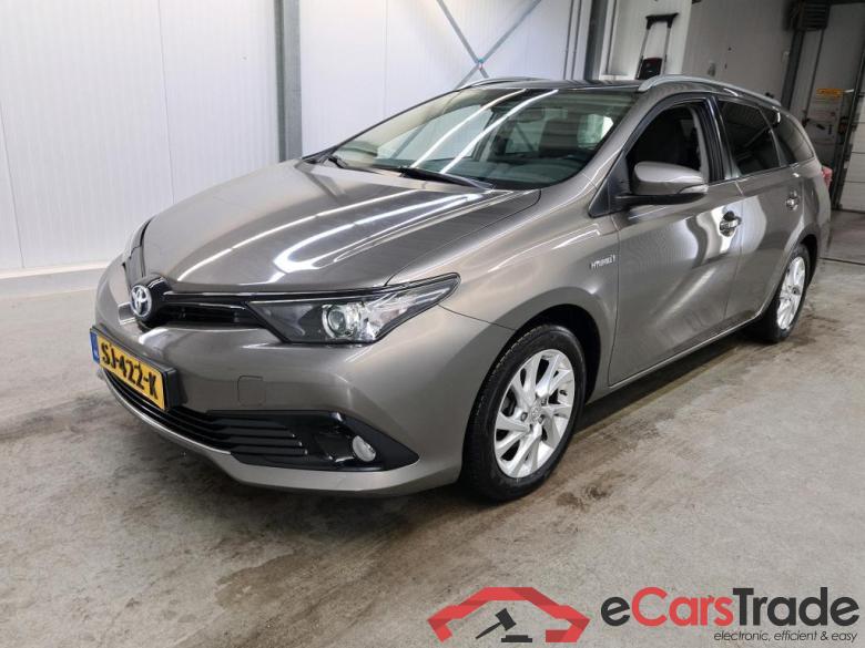 TOYOTA Auris Touring Sports 1.8 Hybr. Dynamic #1