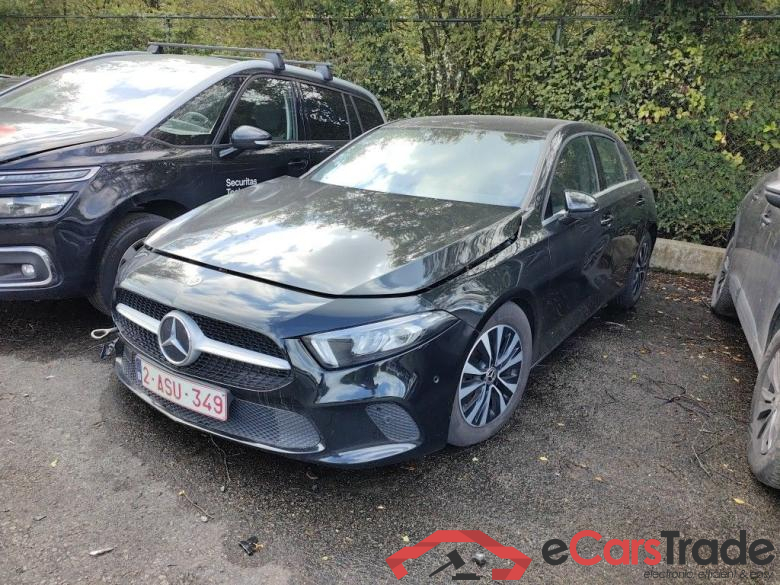 Mercedes-Benz A-Klasse A 180 Business Solution Aut. 5d !!Damaged car!!!