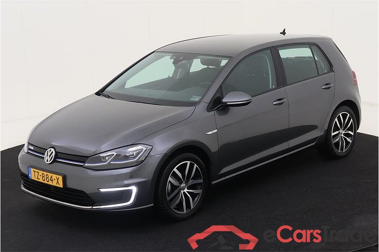 VOLKSWAGEN e-Golf  #1