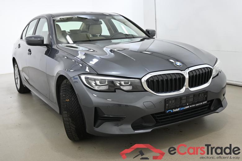 BMW 318 d LED-Xenon Navi Leather KeylessGo Klima PDC ... #2