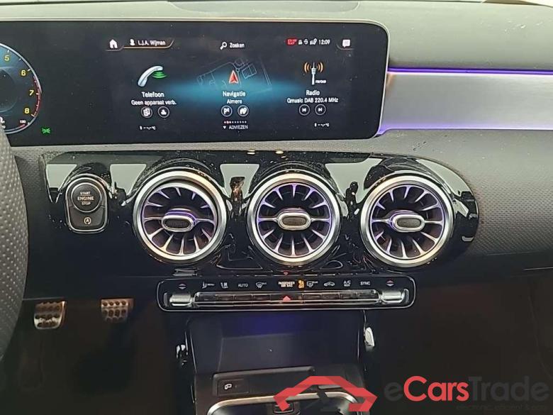 Mercedes A 160 i AMG Night Widescreen LED-Xenon Ambient Navi Sport-Leather-Alcantara Camera KeylessGo Klima PDC ... #6