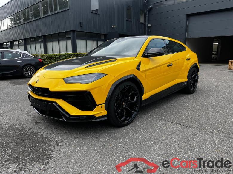LAMBORGHINI Urus Performate #1
