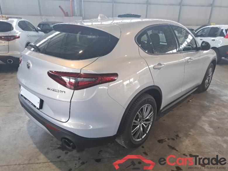 AlfaRomeo 29 ALFA ROMEO STELVIO / 2017 / 5P / SUV 2.2 TURBO DIESEL 190CV AT8 Q4 SUPER #2
