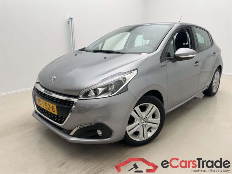 PEUGEOT 208 1.2 PureTech Signature #1