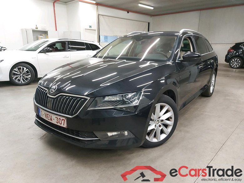 SKODA - SKO SUPERB COMBI CRTDI 150PK Style Pack Corporate Plus