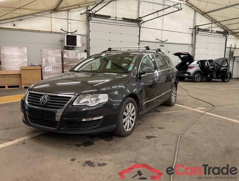VOLKSWAGEN Passat Variant VAR CL B-MOT 105CV/PK 5V