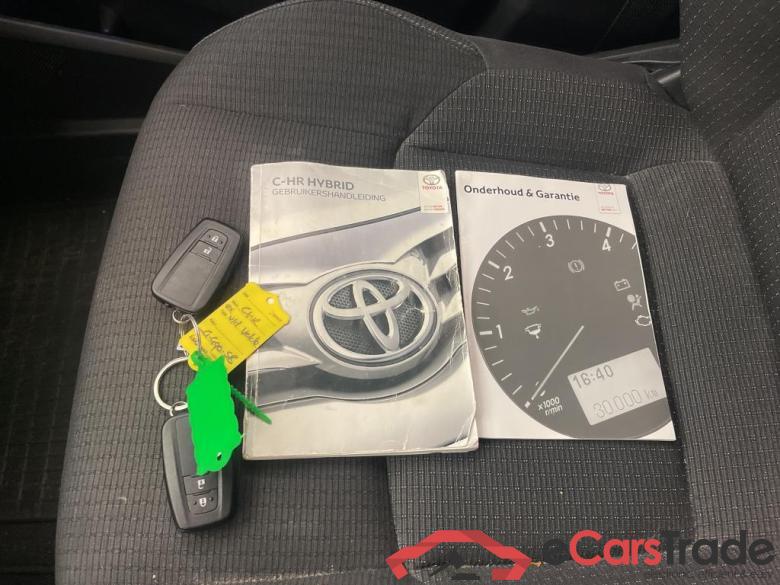 TOYOTA C-HR '16 Toyota C-HR 1.8 Hybrid Style Ultimate automaat 5d #4