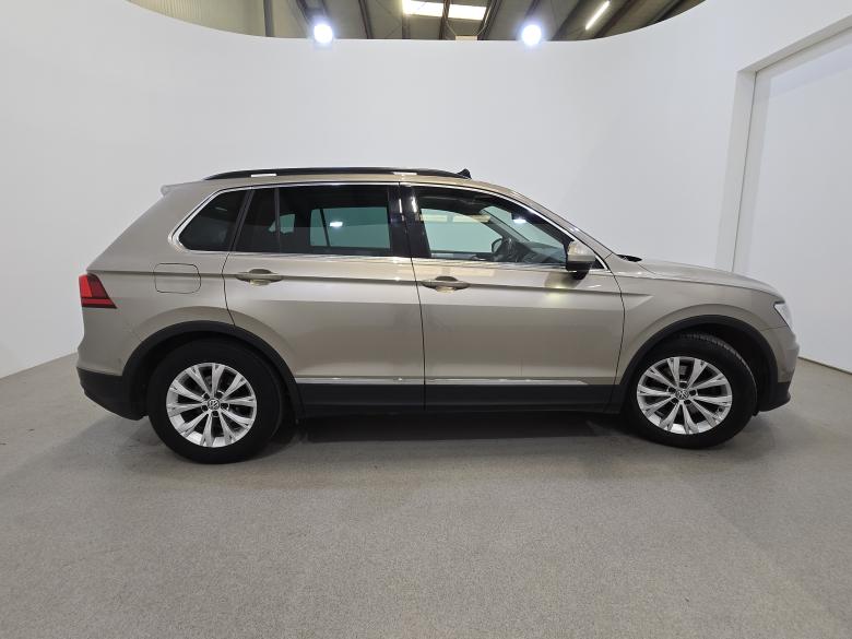 Volkswagen Tiguan 1.4 TSI Pano Navi Klima PDC ... #5