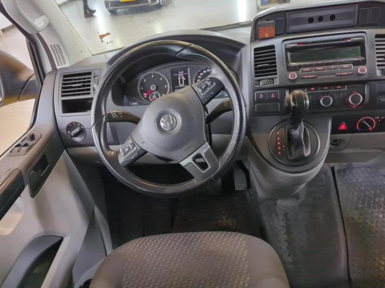 Volkswagen T6 Transporter Kombi 2.0 TDi 8PL Aut. Klima PDC ... #6