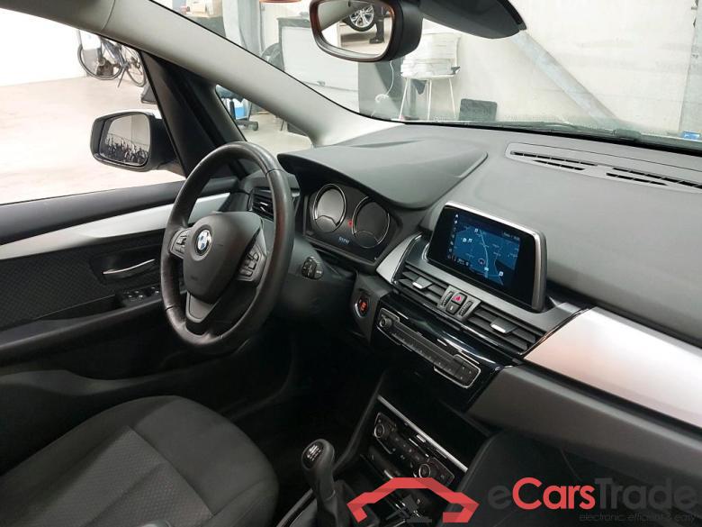 BMW - BMW 2 GRAN TOURER 216d 116PK Advantage Business Edition Pack Business With Heated Seats & LED & Rear Camera & Towing Hook #3