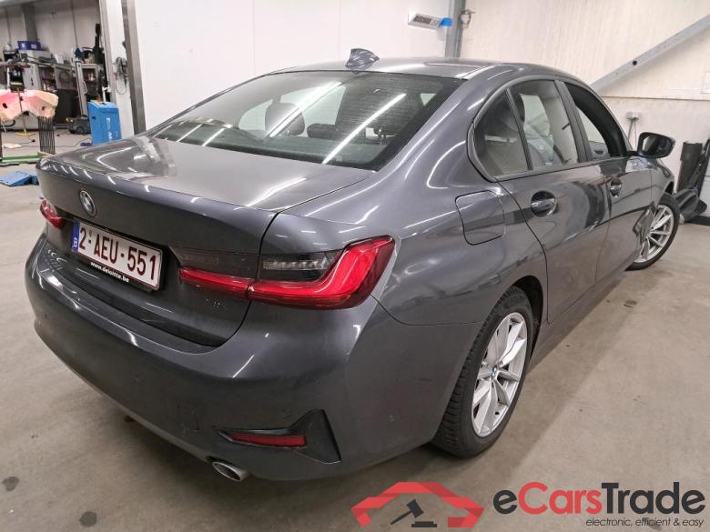 BMW - BMW 3 BERLINE 318dA 136PK Advantage Pack Business With Heated Vernasca Sport Seats & Driving Assistant & Parking Assistant Pack #2