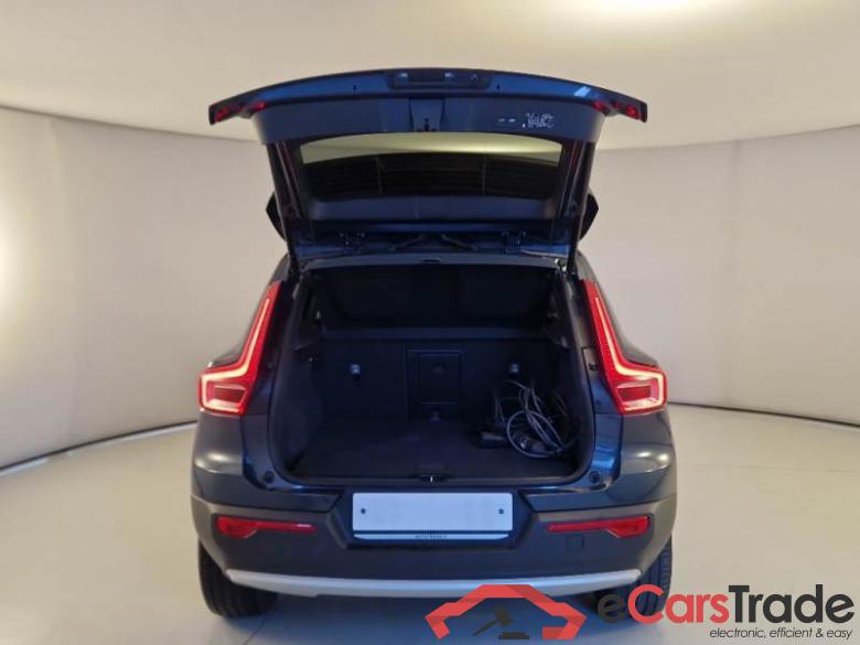 Volvo 235 VOLVO XC40 / 2017 / 5P / SUV T4 PLUG-IN HYBRID AUTO RECH INSCRIP EXPR #5