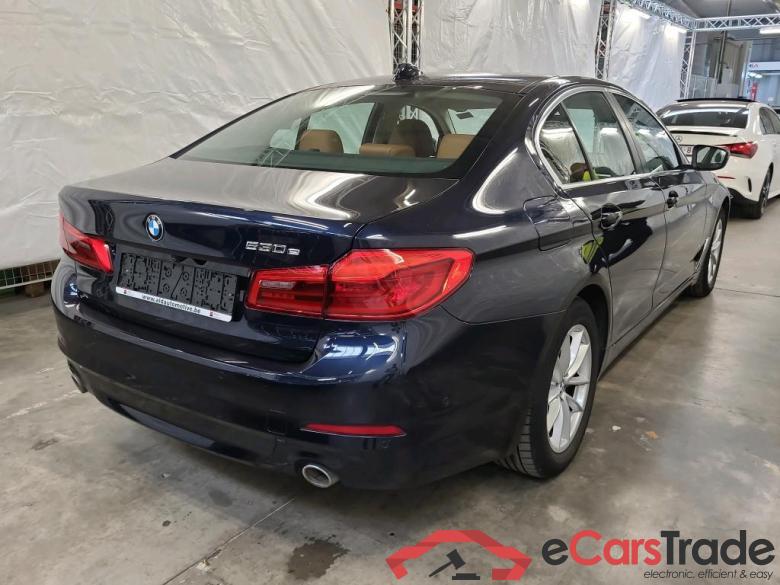 BMW 5 - 2017 530eA PHEV Performance OPF Business Driving Assistant #5