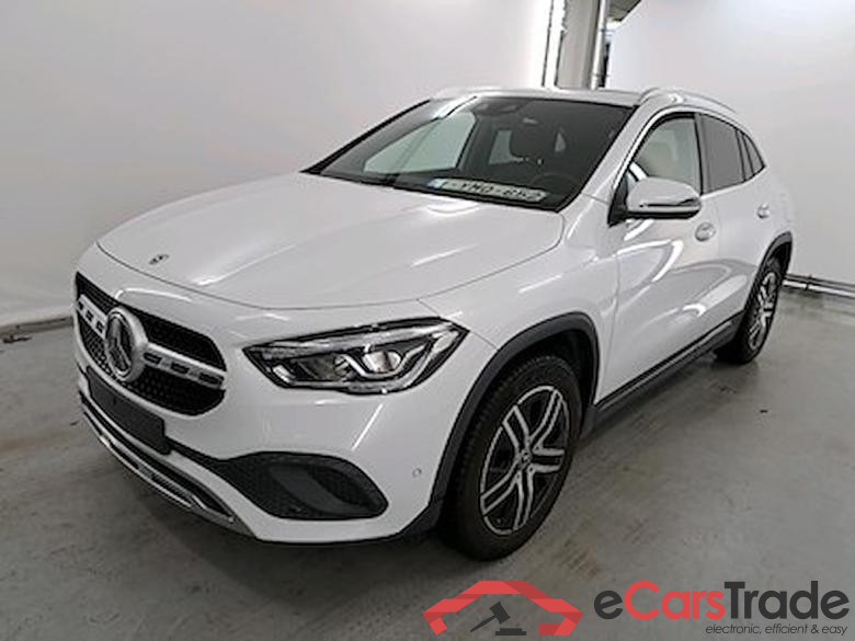 MERCEDES-BENZ GLA - Klasse 2.0 GLA 180 D DCT BUSINESS SOLUTION