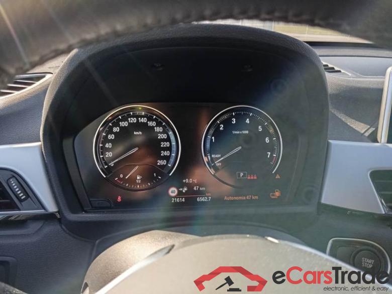 BMW 25E BNL BMW X1 / 2019 / 5P / SUV XDRIVE 25E BUSINESS ADVANTAGE AUTOMATICO #4