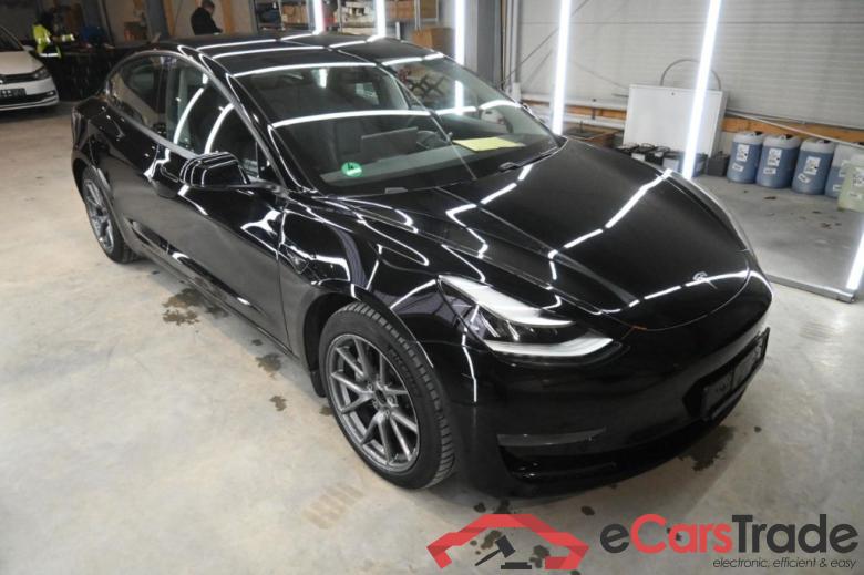 Tesla Model 3 ´18 BEV TESLA Model 3 Langstreckenbatt. Allradantrieb Dual Motor 5d 350kW #2