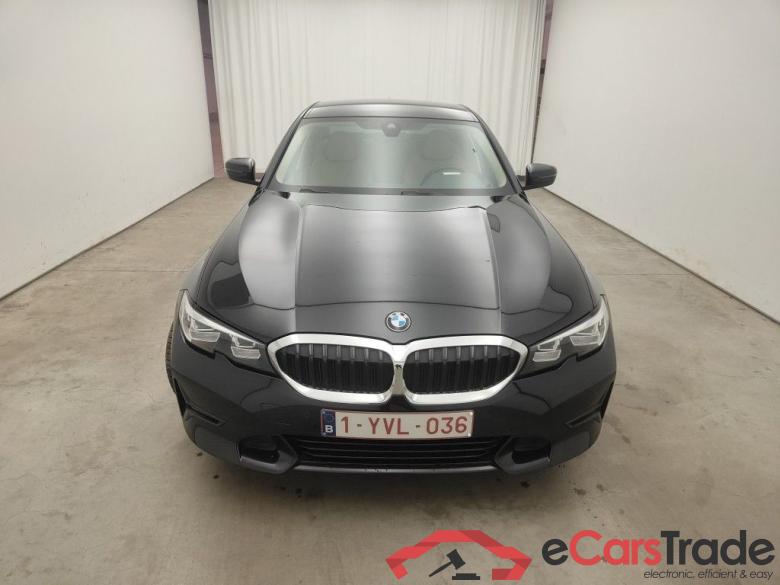 BMW 3 Reeks Berline 318dA (100 kW) 4d #1