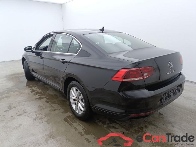 Volkswagen Passat 2.0 TDI 90kW Style DSG 4d #3