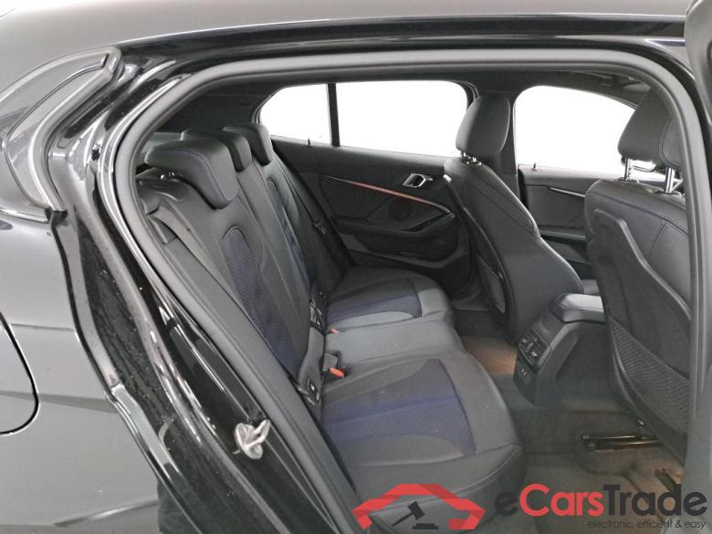 BMW 1 SERIES HATCH 1.5 116D (85KW) Business Storage Light Model M Sport #6