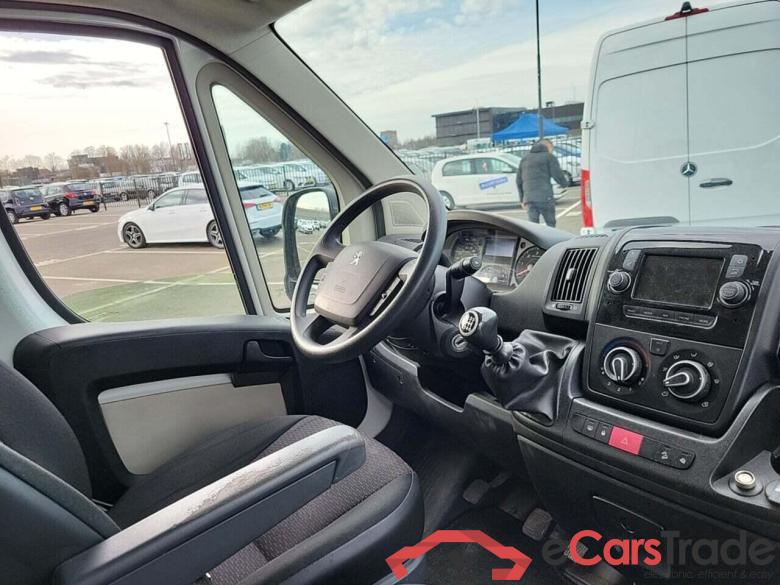 PEUGEOT Boxer 330 2.2 BlueHDi L2H2 Premium #3