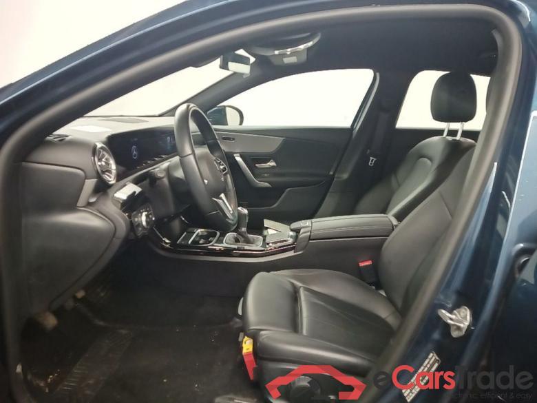 Mercedes A 180d Limousine Progressive LED-Xenon Widescreen Navi Ambient Sport-Leather KeylessGo Klima PDC ... #5