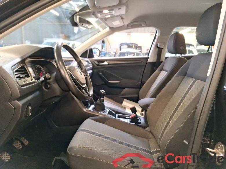 Volkswagen T-Roc 1.0 TSI Style Navi Klima PDC ... #3