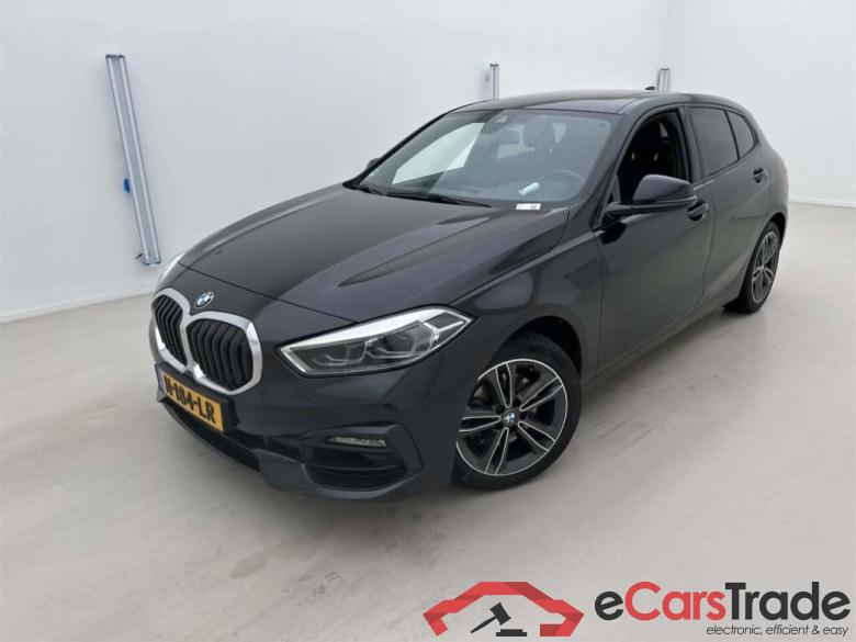 BMW 1-serie 118iA High Exe Edit Sportline #1