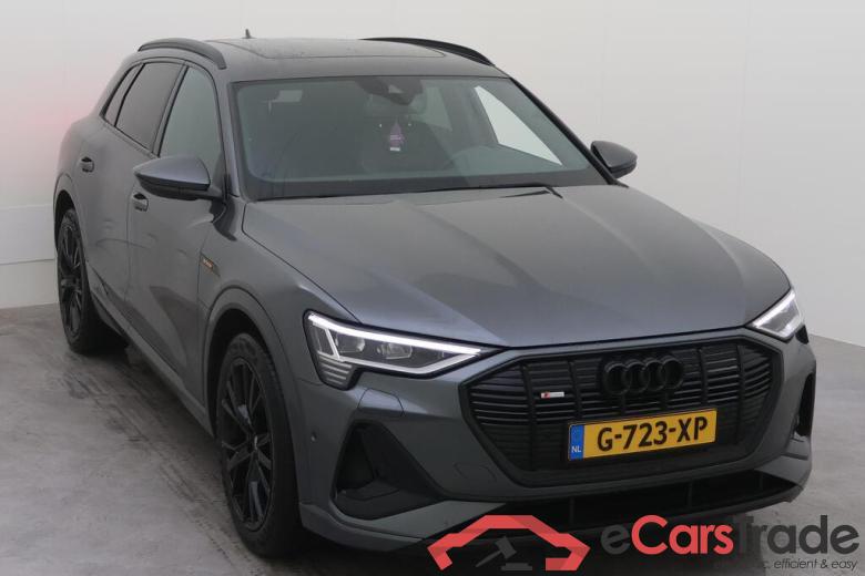 AUDI e-tron  #4