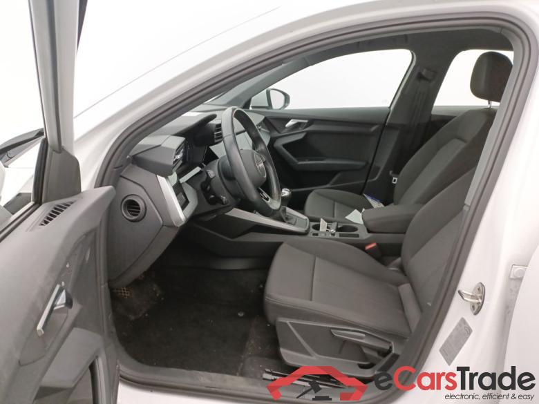 Audi A3 Sportback 2.0 30 TDi 85kW 5d #6