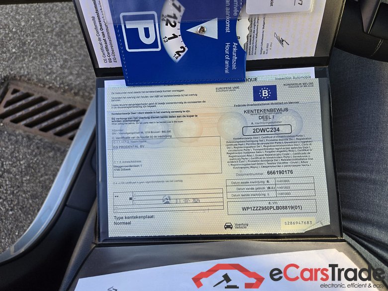 PORSCHE Macan Macan (MY23) #5