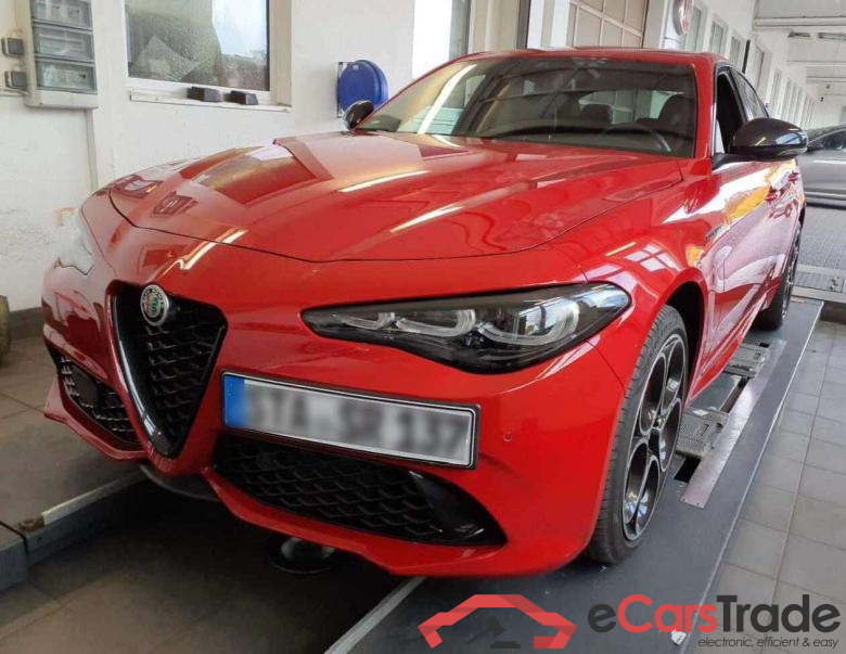 Alfa_romeo Competizione Q4 Giulia