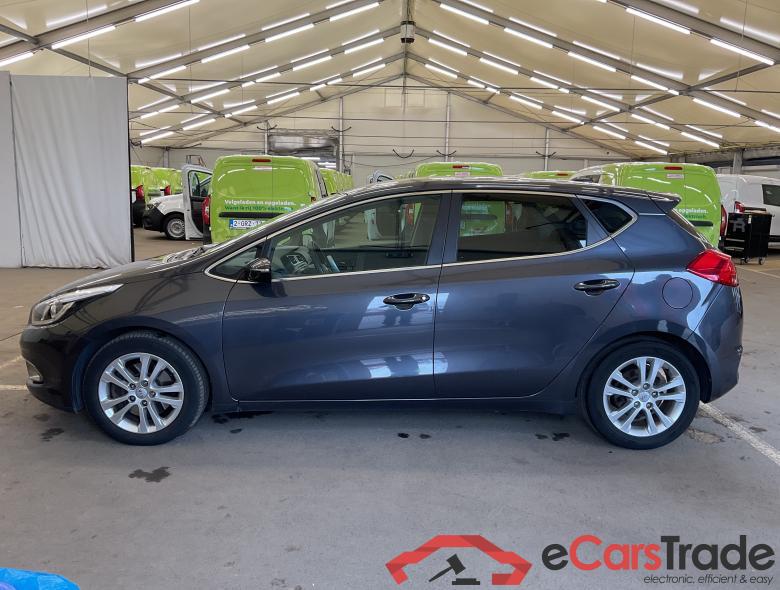 KIA Cee'd Cee'D 1.4i Fusion #6