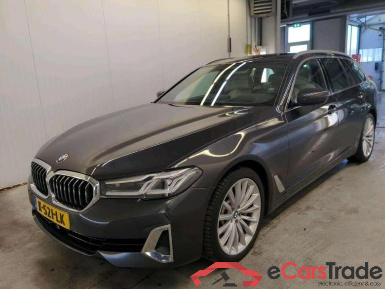 BMW 5-serie Touring 530i High Ex. Ed.