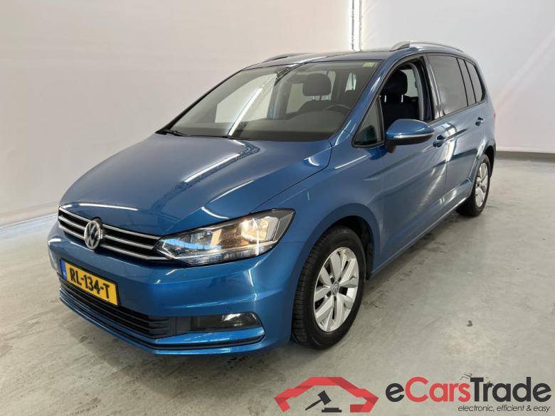 Volkswagen Touran '15 Volkswagen Touran 1.6 TDI DSG SCR Comfortline Business 5d