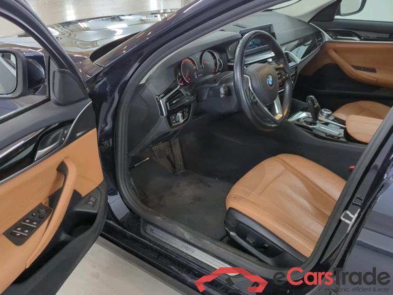 BMW 520i Touring Aut. Pano LED-Xenon Navi Leather KeylessGo Klima PDC ... #5