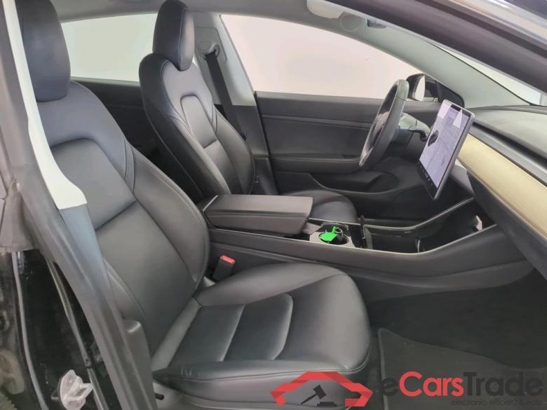 Tesla Model 3 '18 BEV Tesla Model 3 Standard Range Plus RWD 4d #3