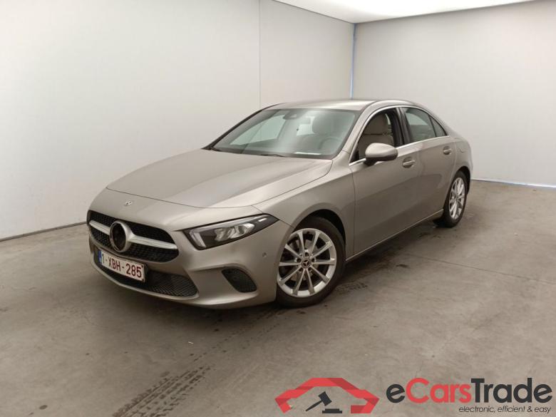 Mercedes-Benz A-Klasse Limousine A 180 d DCT Launch Edition 4d #4