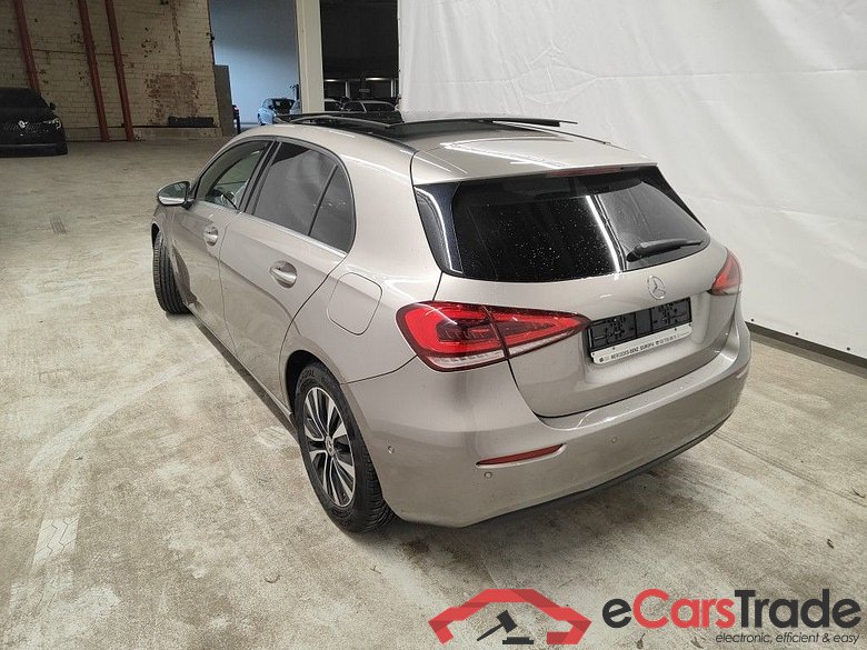 Mercedes-Benz A-Klasse A 200 d Business Solution 5d #3
