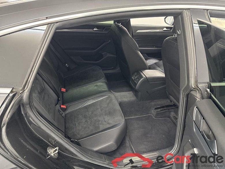 VOLKSWAGEN ARTEON 2.0 TDi SCR R-Line (EU6.2) Travel Drive #6