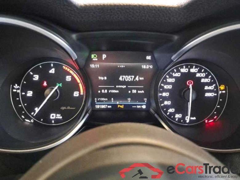 AlfaRomeo 32 ALFA ROMEO STELVIO / 2017 / 5P / SUV 2.2 TURBO DIESEL 160CV AT8 RWD BUSINESS #4