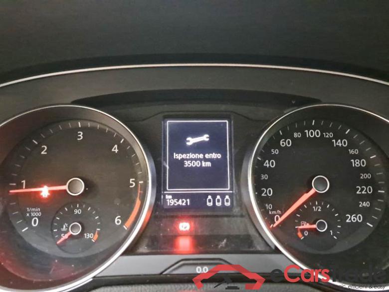 Volkswagen 8 VOLKSWAGEN PASSAT / 2019 / 5P / STATION WAGON VAR. 2.0TDI SCR EVO 110KW BUSIN. BMT DSG #4