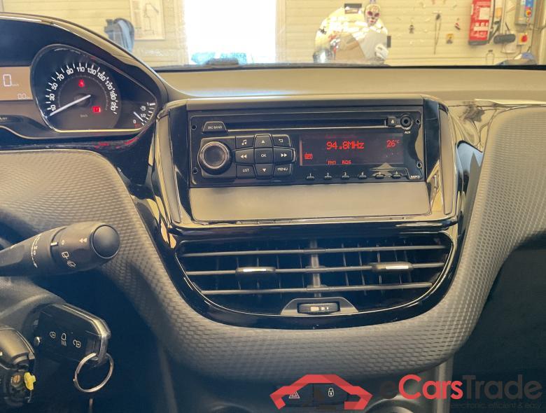 Peugeot 2008 1.2 PureTech Klima ... #6