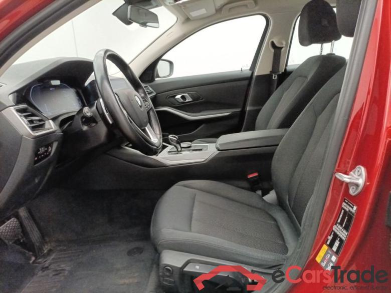 BMW 3 Reeks Berline 330e (215 kW) 4d #6