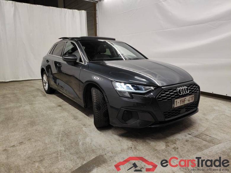 Audi A3 Sportback 2.0 35 TDi 110kW S tronic 5d #3