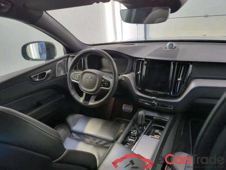 VOLVO XC60 2.0 B5 R-Design #3